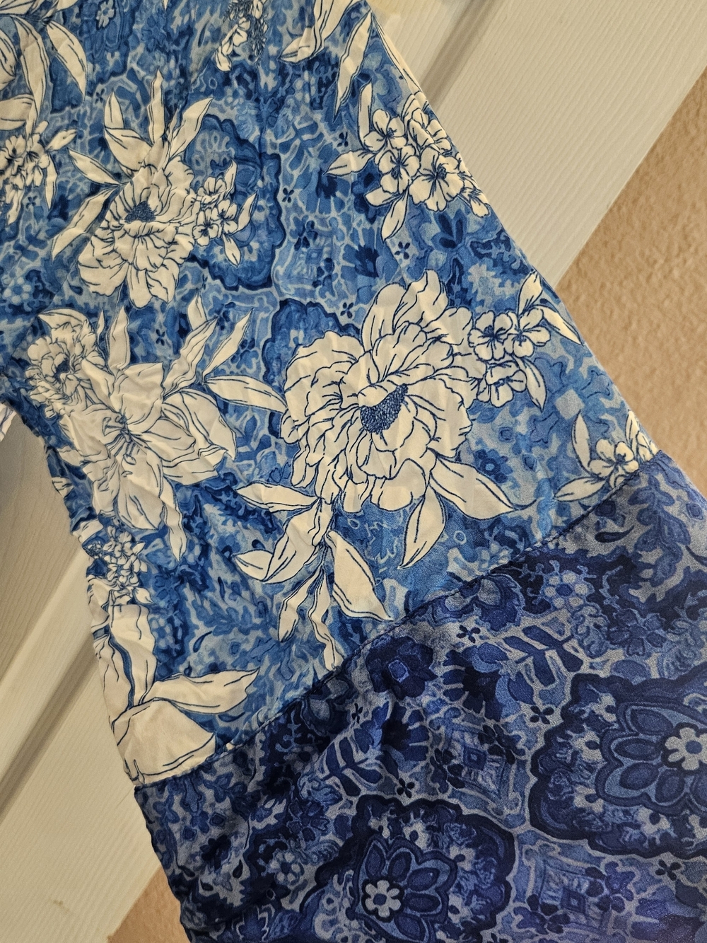 Johnny Was Blue & White Floral Kimono Robe - Picture 4 of 7